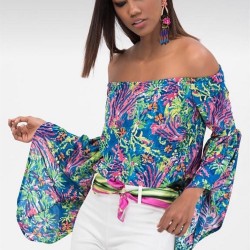 Kolu Volanlı Renkli Bluz Kolu Volanlı Renkli Bluz