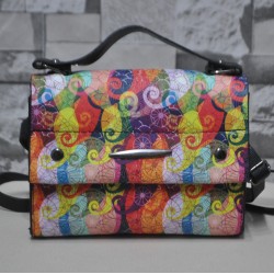 Rengarenk Desenli Omuz Çantası