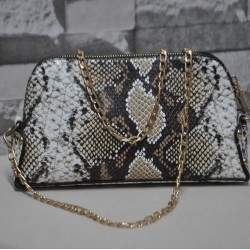 Yılan Derisi Desenli El Çantası  Yılan Derisi Desenli El Çantası