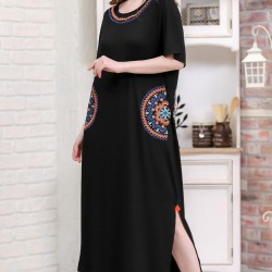 Yaka ve Cep Nakışlı Salaş Elbise