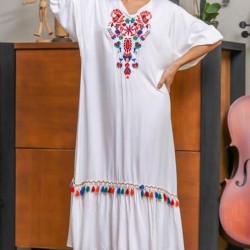 Nakış Detay Ponpon Etekli Elbise