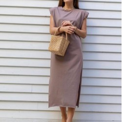 Omuz Vatka Yırtmaçlı Elbise Omuz Vatka Yırtmaçlı Elbise