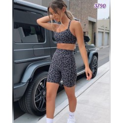 Leopar desen ikili takım Leopar desen ikili takım