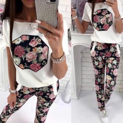 Çiçek desen ikili takım