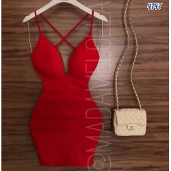 Sırt çapraz mini tasarım elbise Sırt çapraz mini tasarım elbise