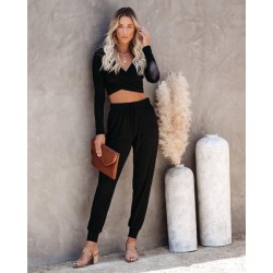 Kruvaze yaka ikili takım Kruvaze yaka ikili takım