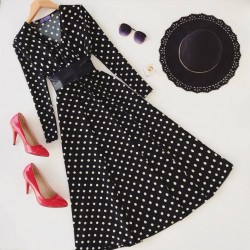 Puanlı kuşak detay elbise Puanlı kuşak detay elbise