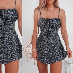 Çıtır desen yaka bağcık elbise Çıtır desen yaka bağcık elbise