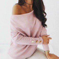 Kayık yaka düğme detay bluz