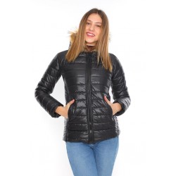 Yaka kürklü kapitone mont Yaka kürklü kapitone mont