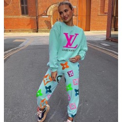 L.V renkli eşofman takımı L.V renkli eşofman takımı