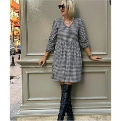 Ekose desenli elbise