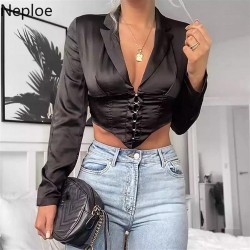 Çıtçıt detay bluz Çıtçıt detay bluz