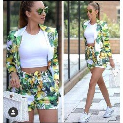 Yaprak desen ceket şort takım