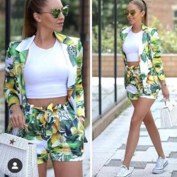 Yaprak desen ceket şort takım Yaprak desen ceket şort takım