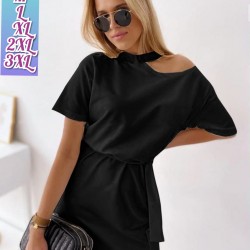 Yaka Tasarım Kuşaklı Elbise Yaka Tasarım Kuşaklı Elbise