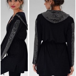 Çilek Kumaş Payet Detay Hırka Çilek Kumaş Payet Detay Hırka