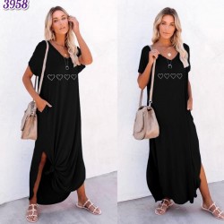 Kalp detay yırtmaçlı elbise Kalp detay yırtmaçlı elbise