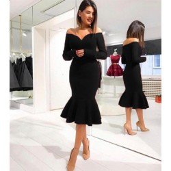 Eteği volanlı omuz detay elbise