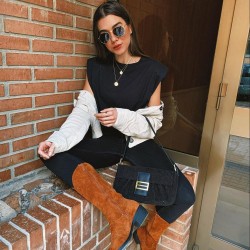 Yeni Sezon Vatkalı Tshirt Yeni Sezon Vatkalı Tshirt